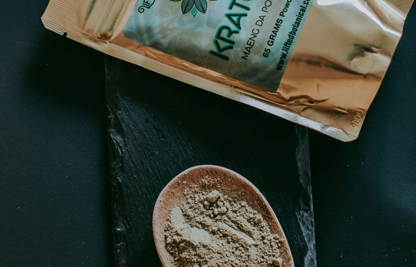 Bright green moringa leaf powder for bulk export to Europe