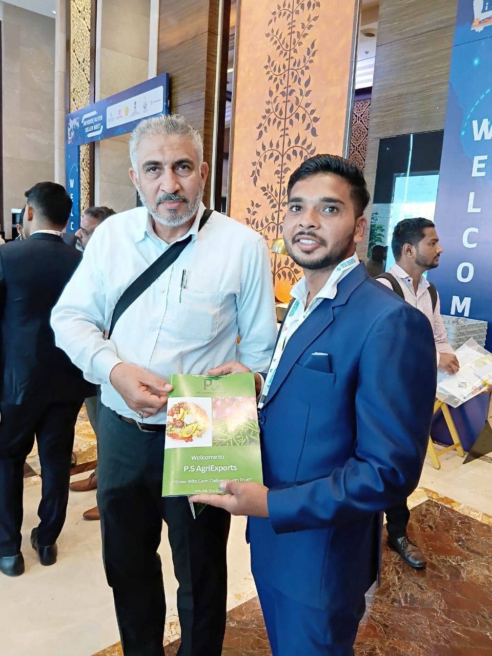 P.S AgriExports team with an international produce buyer — photo 10