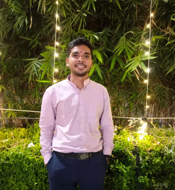 CEO  Prakash Kakad